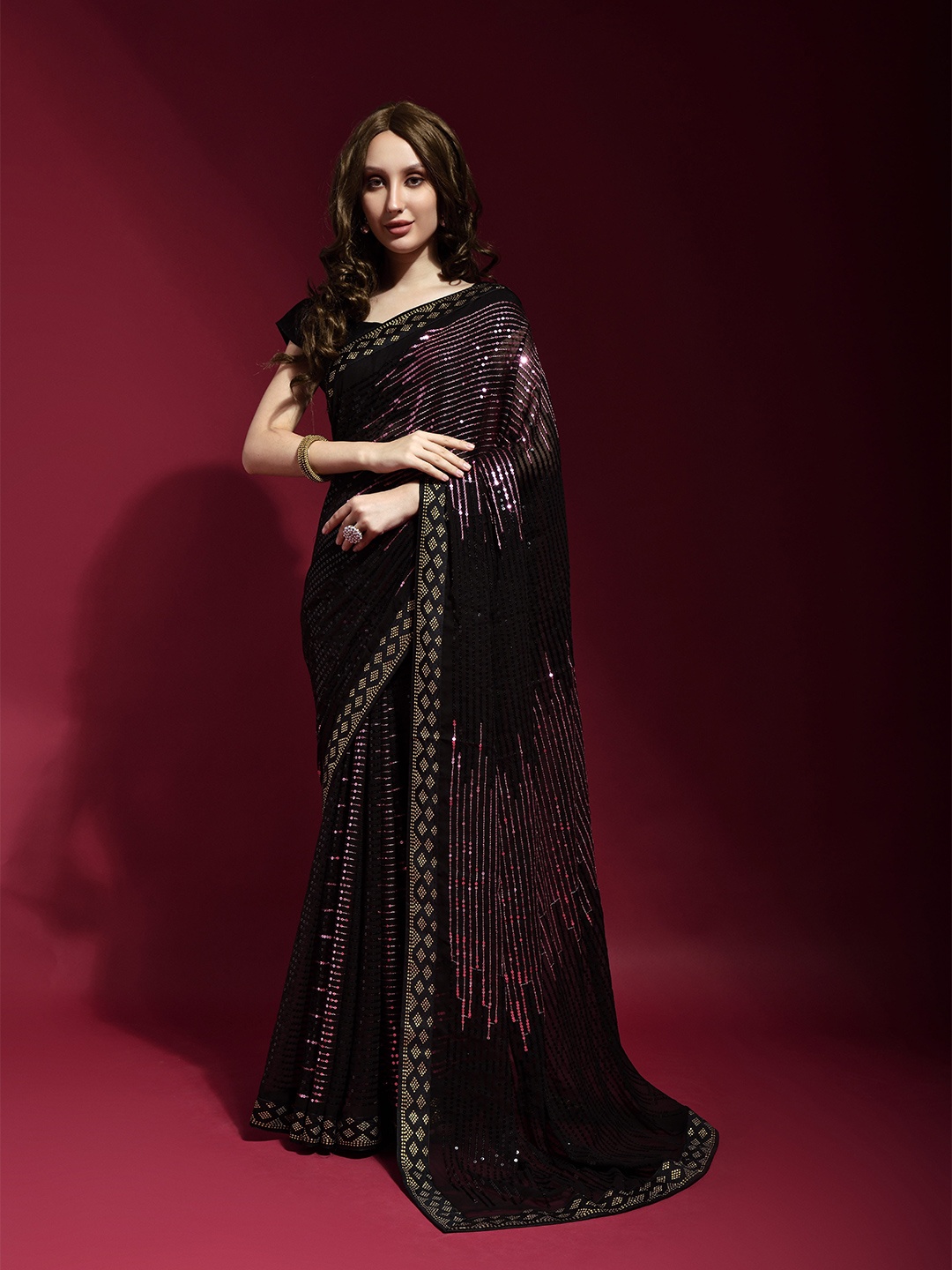 

Munir Embellished Sequinned Pure Georgette Saree, Pink