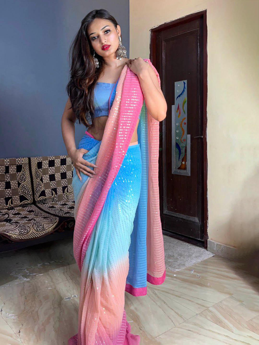 

Munir Embellished Sequinned Pure Georgette Saree, Pink