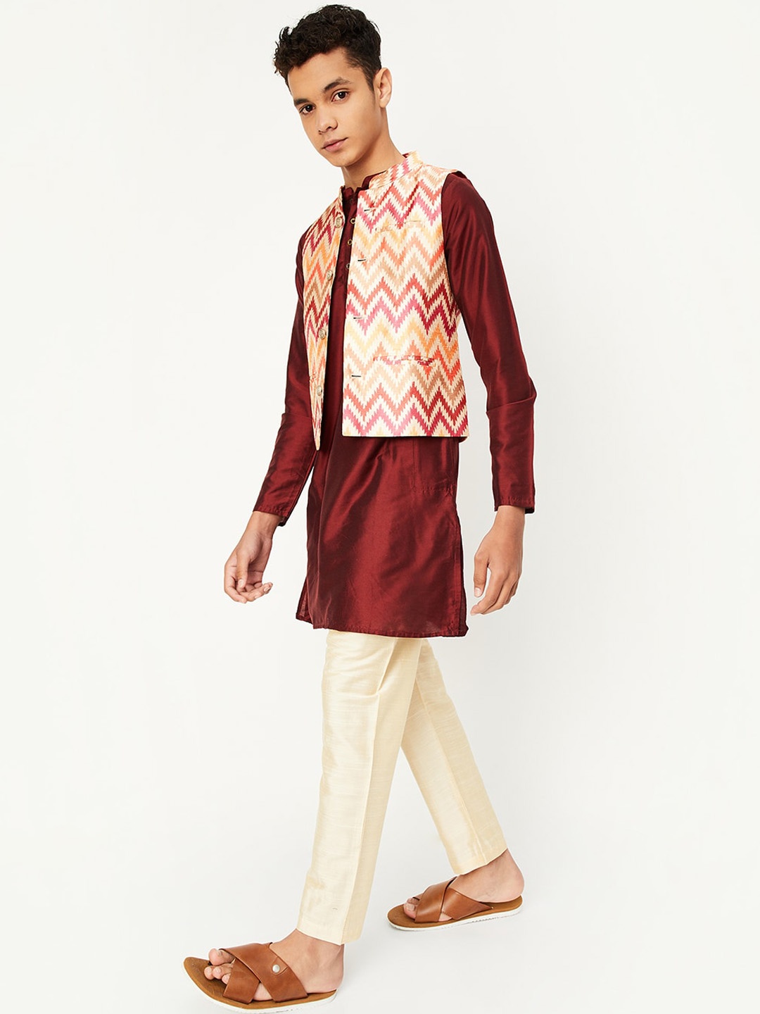 

max Boys Red Geometric Yoke Design Thread Work Kurta