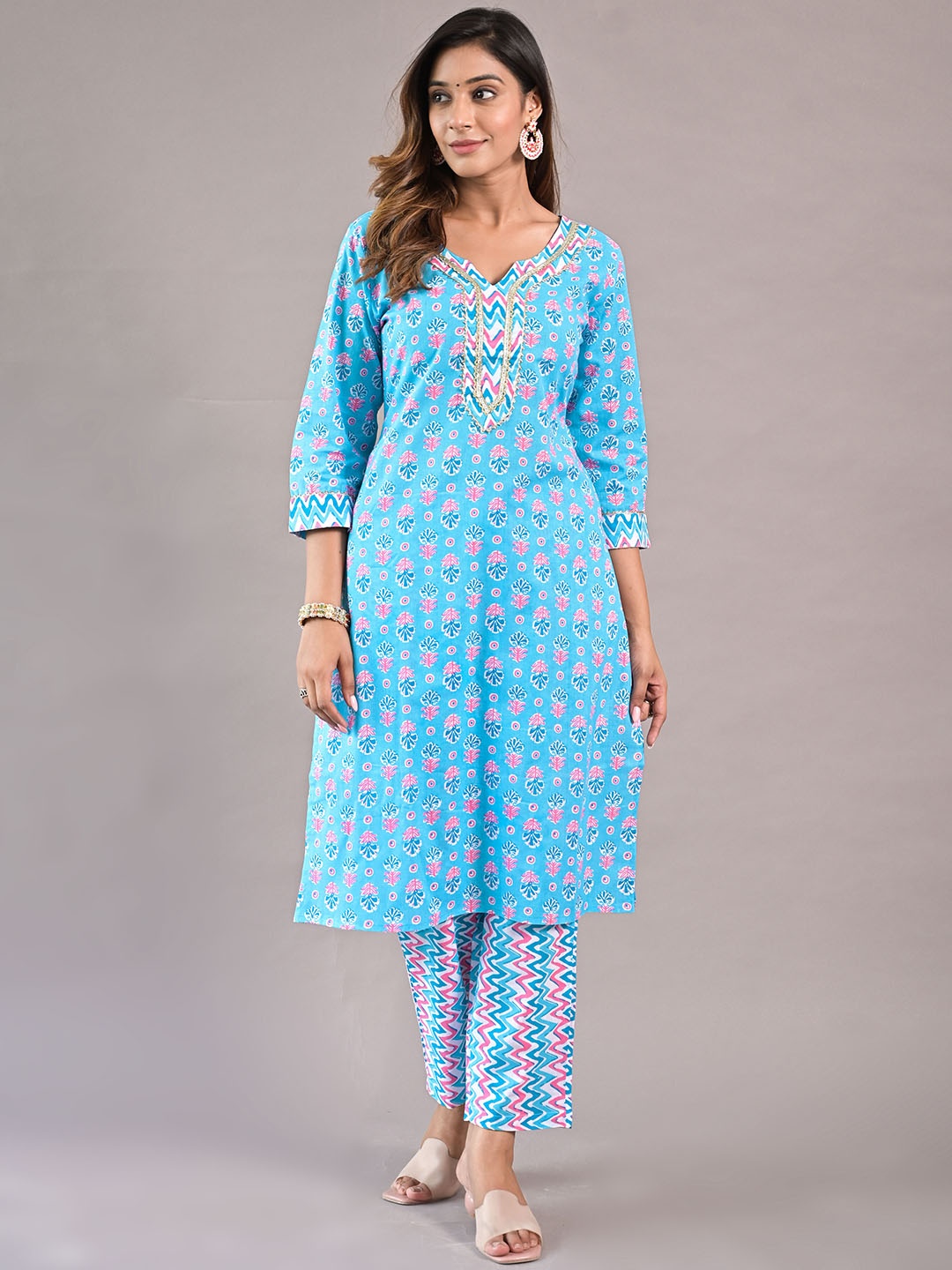 

Girly Girls Floral Printed Regular Gotta Patti Pure Cotton Kurta with Trousers & Dupatta, Blue