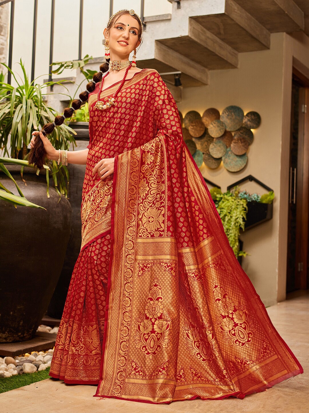 

KALINI Ethnic Motifs Woven Design Zari Saree, Red