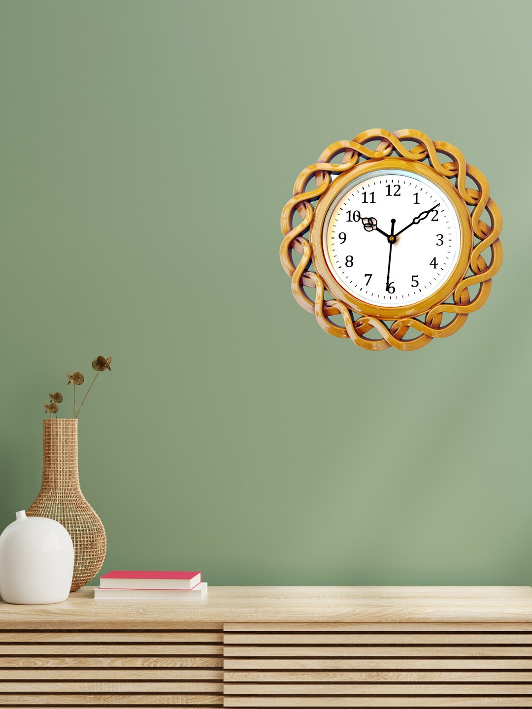 

Grabbasket Yellow Printed Round Shaped Contemporary Wall Clock