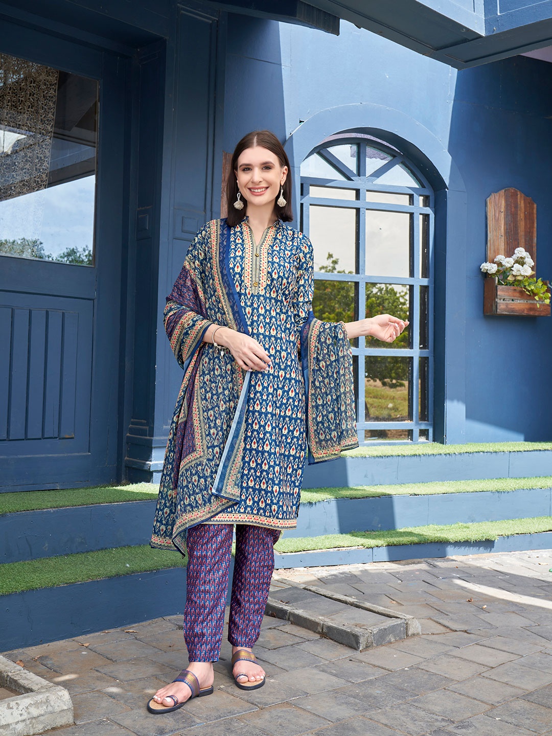 

Anouk Ethnic Motifs Printed Regular Kurta With Trousers & Dupatta, Blue