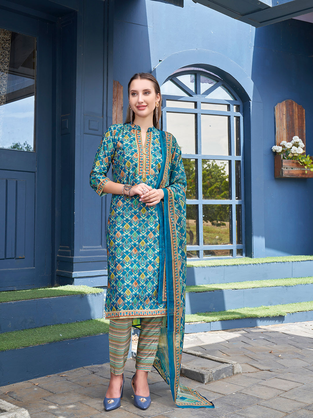 

Anouk Turquoise Blue & Green Ethnic Motifs Printed Straight Kurta with Trousers & Dupatta