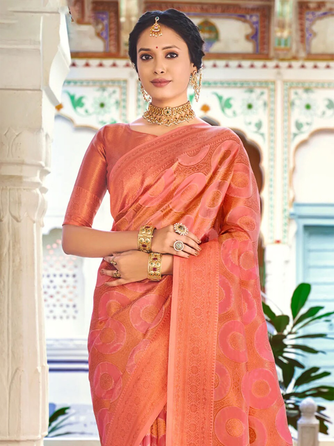 

SHIJILA Ethnic Motifs Woven Design Zari Kanjeevaram Saree, Peach
