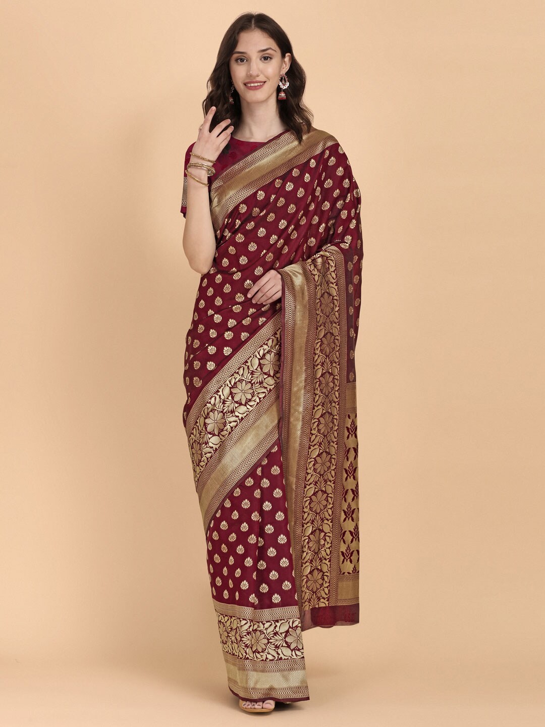 

SHIJILA Maroon & Gold-Toned Woven Design Zari Kanjeevaram Saree