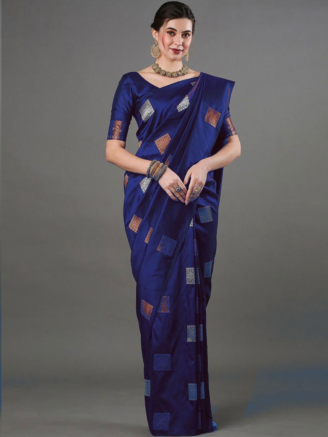 

SHIJILA Geometric Woven Design Zari Kanjeevaram Saree, Blue
