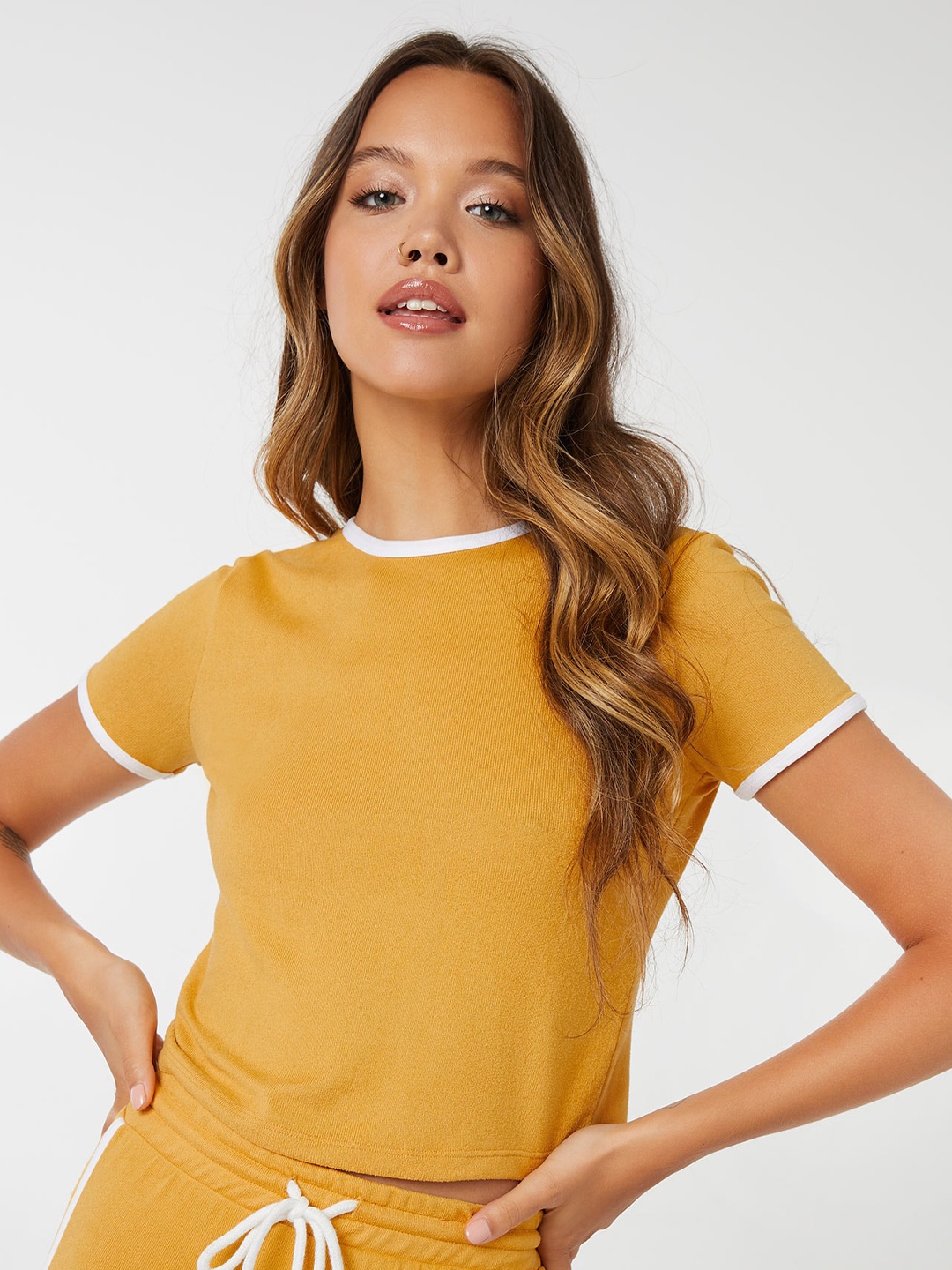 

Ardene Round Neck Regular Fit Casual Crop T-shirt, Yellow