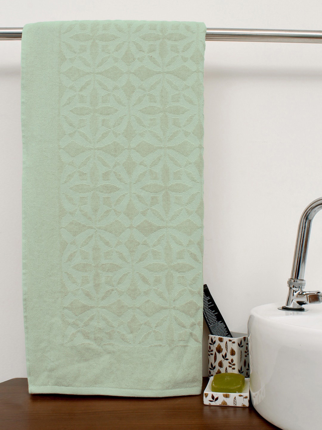 

AVI Living Green Self Design 350 GSM Pure Cotton Large Bath Towel