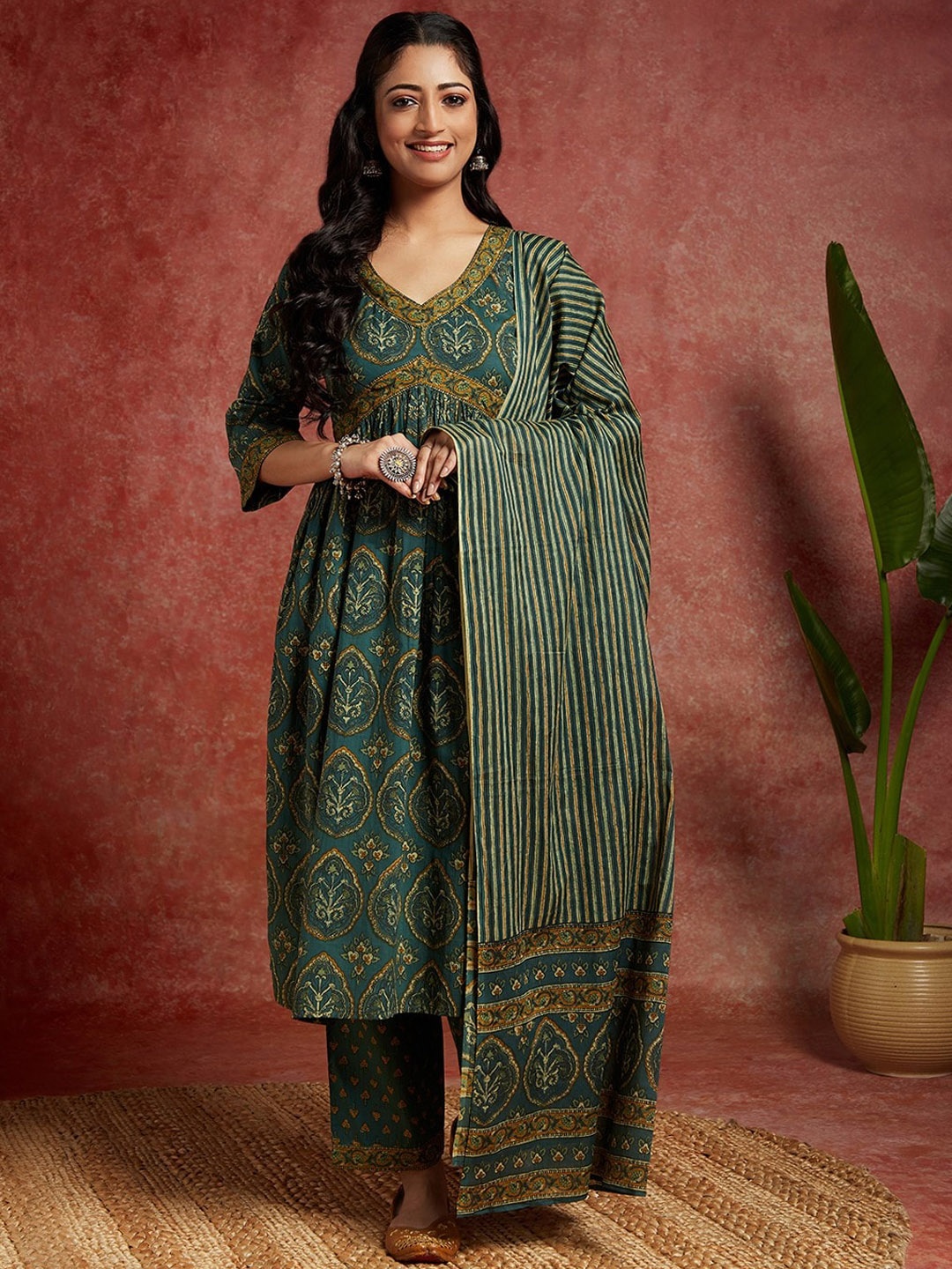 

Libas Floral Printed Pure Cotton Kurta With Trousers & Dupatta, Green