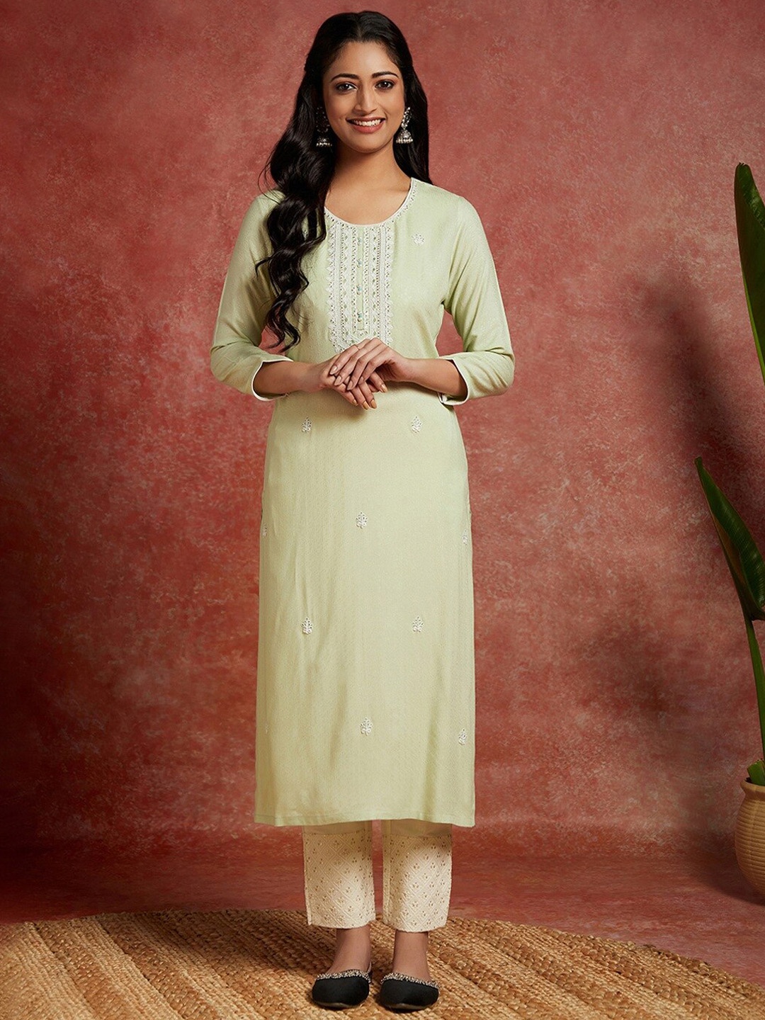 

Libas Floral Yoke Design Thread Work Kurta, Green
