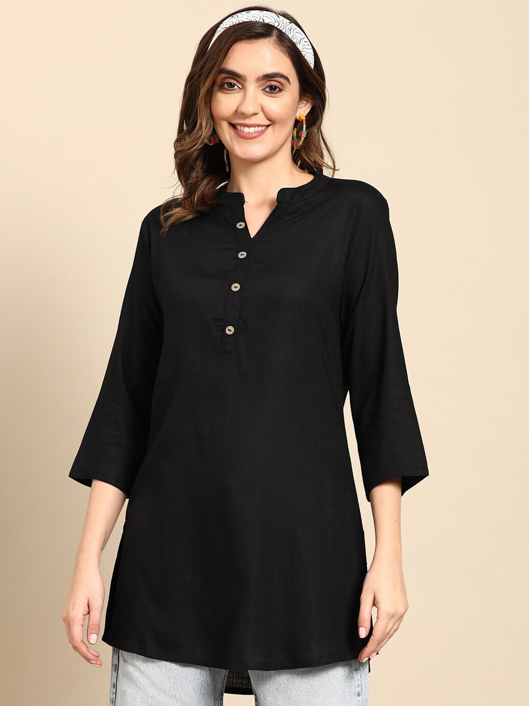 

Sangria Black Mandarin Collar Short Kurti