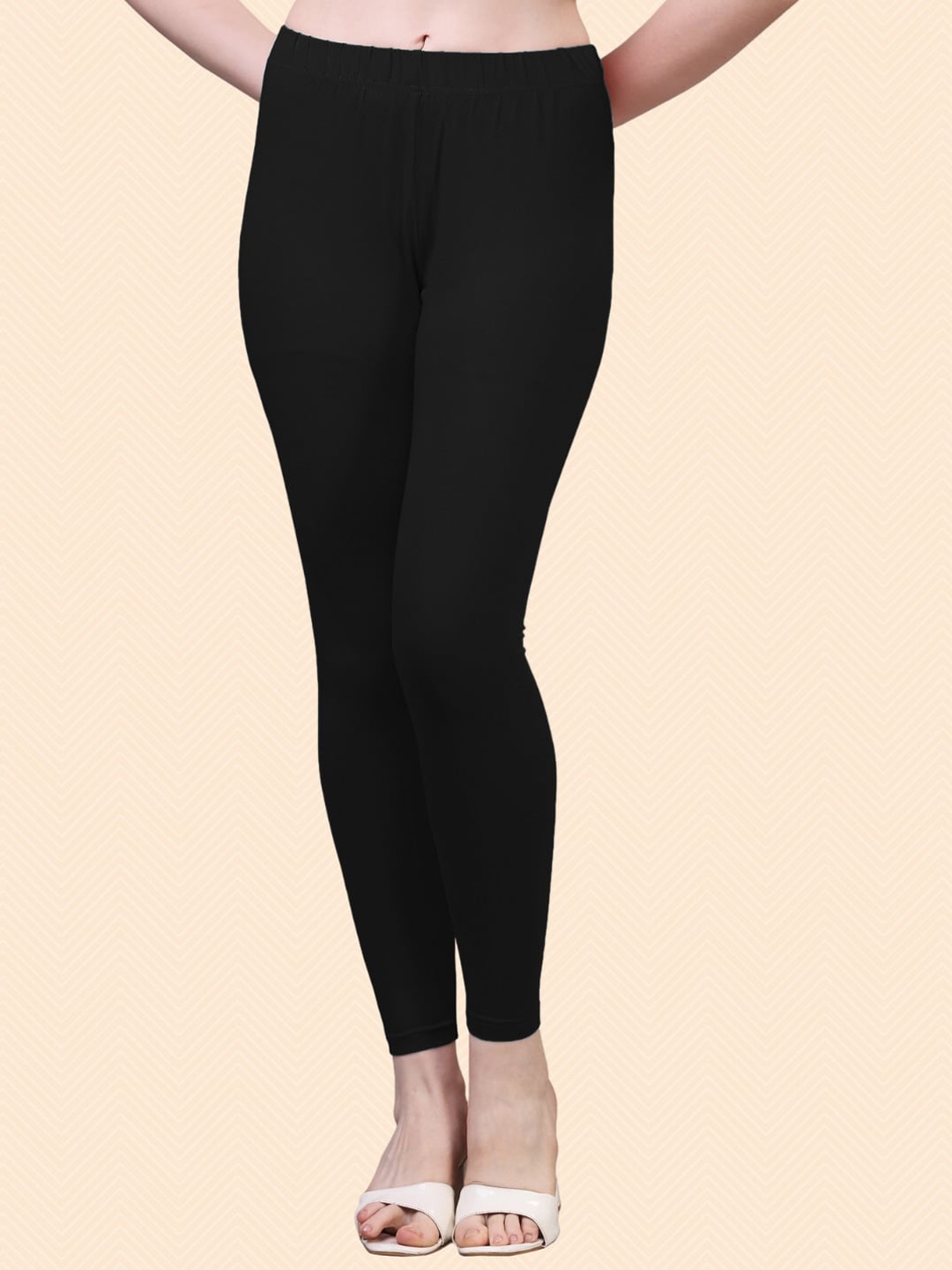 

HERE&NOW Black Mid-Rise Cotton Ankle Length Leggings