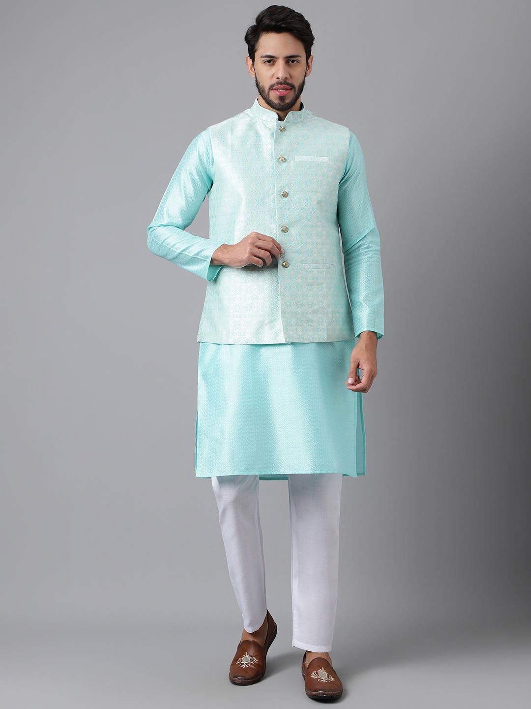 

Sangria Mandarin Collar Straight Kurta & Trouser With Nehru Jacket, Blue