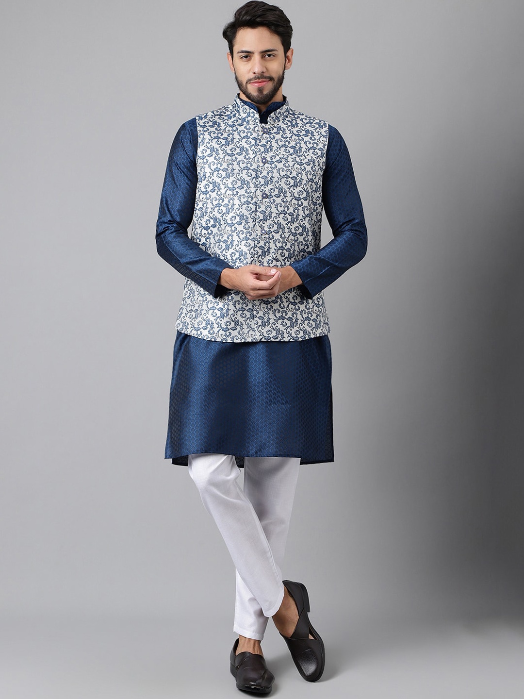 

Sangria Mandarin Collar Straight Kurta & Pyjama With Nehru Jacket, Blue