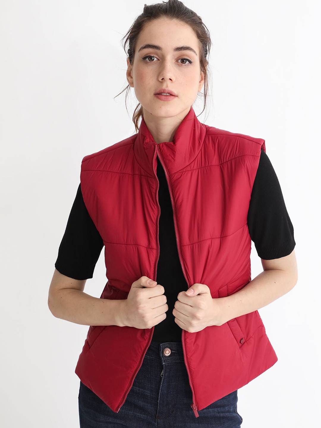 

RAREISM Mock Collar Sleeveless Light Puffer Jacket, Red