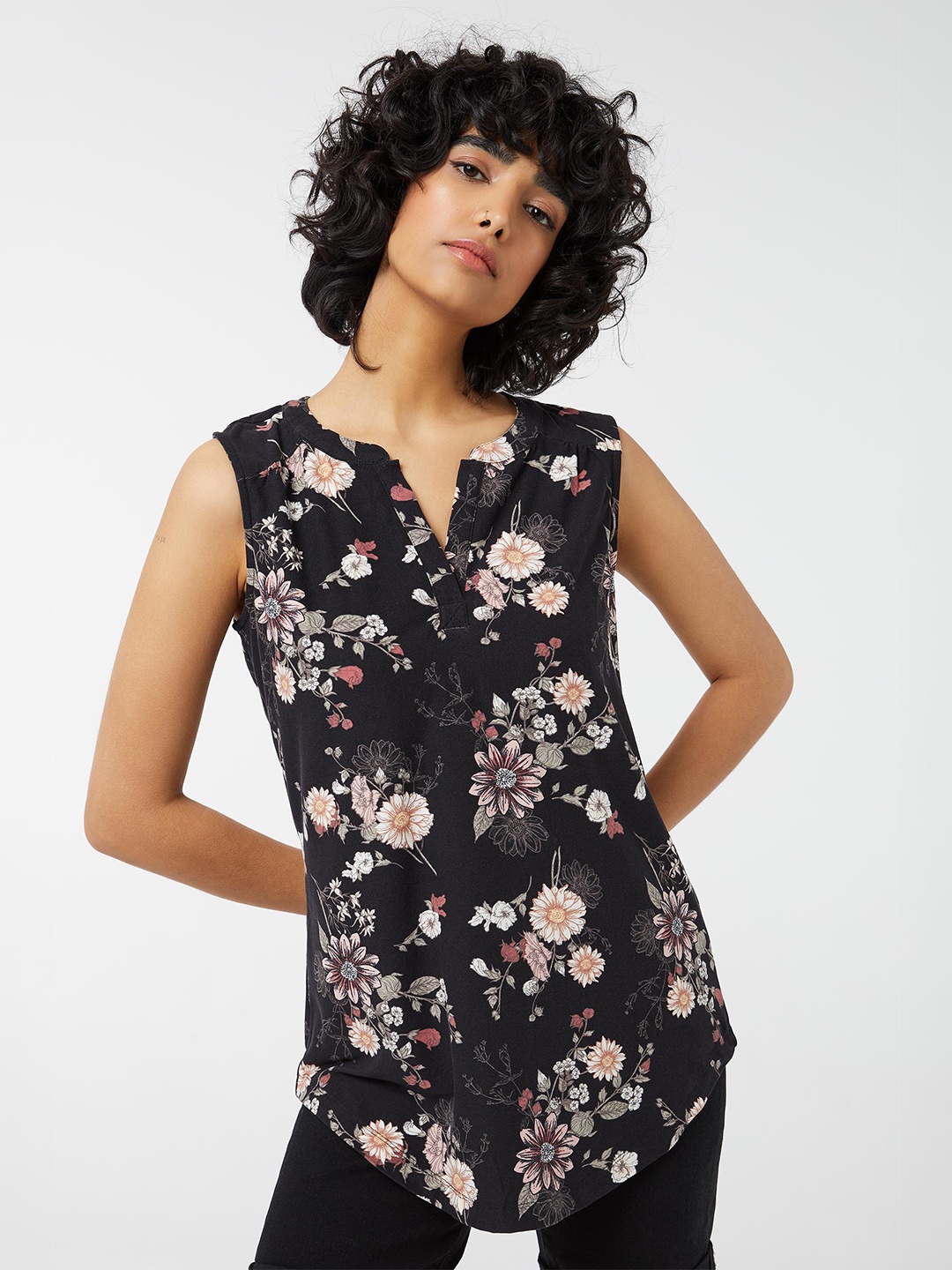 

Ardene Floral Printed Tunic, Black
