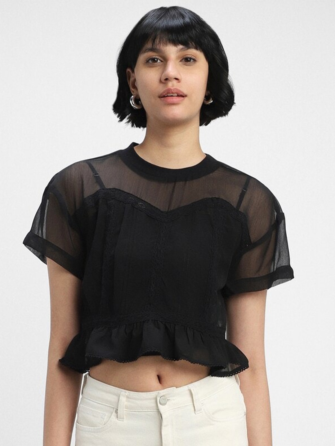 

FOREVER 21 Round Neck Regular Crop Top, Black