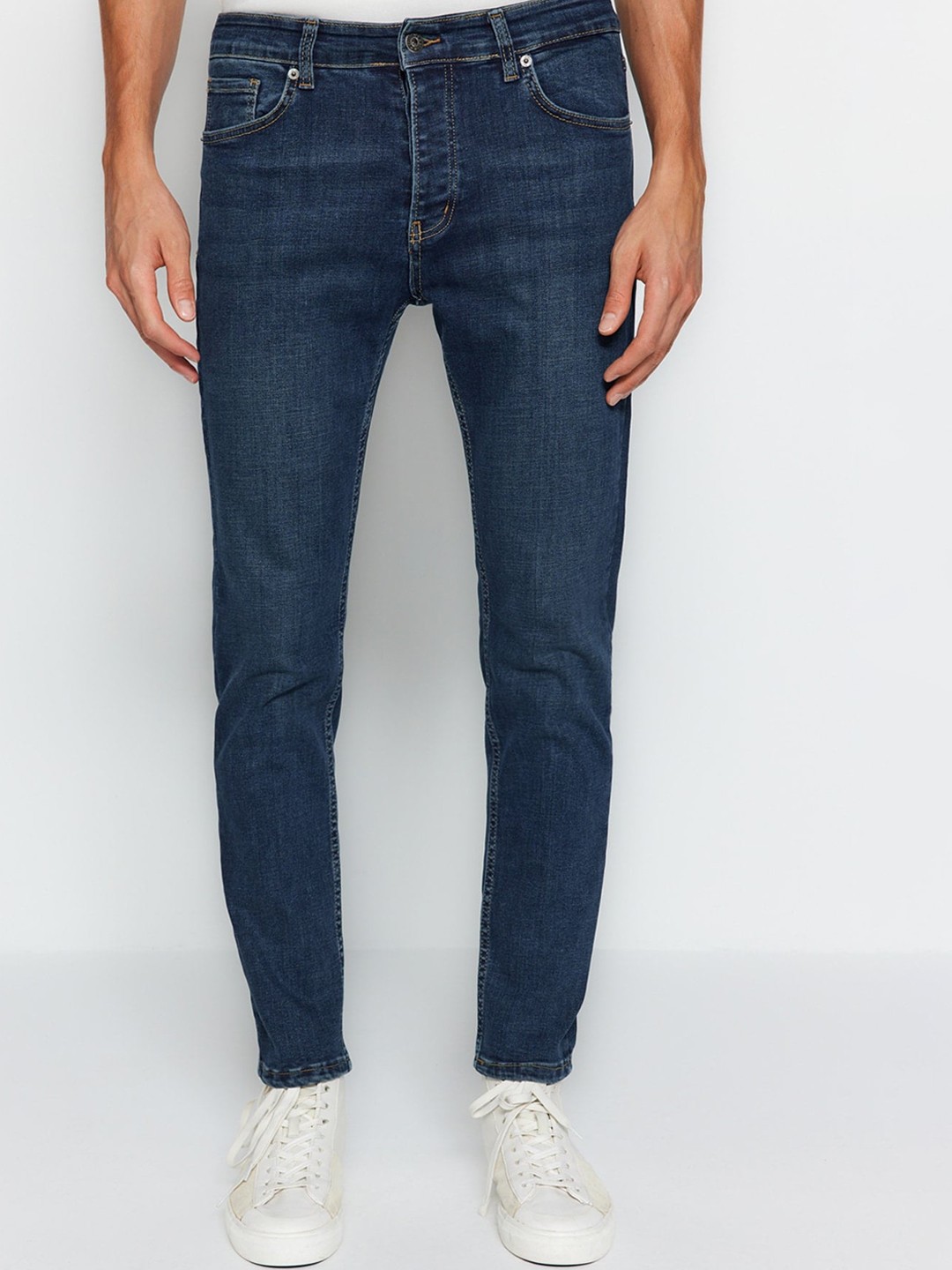 

Trendyol Mid-Rise Lean Regular Fit Jeans, Navy blue