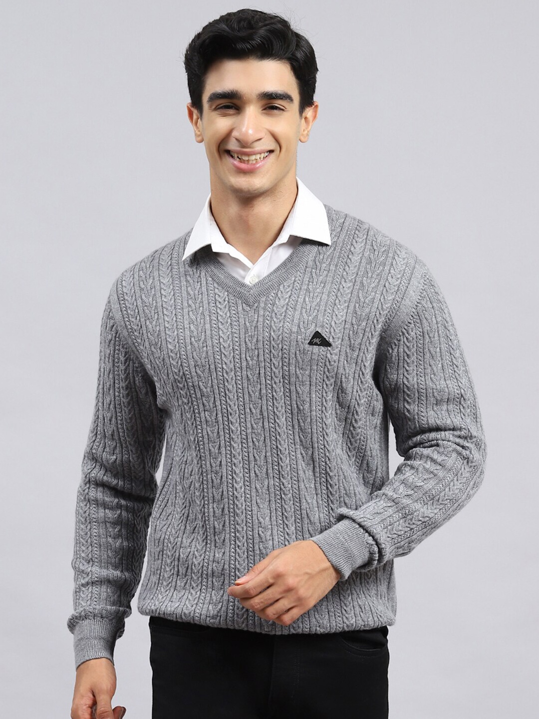 

Monte Carlo Cable Knit V-Neck Woollen Pullover, Grey melange