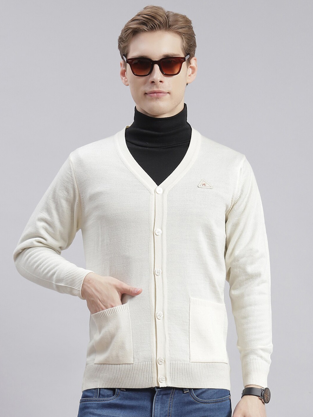 

Monte Carlo V-Neck Woolen Cardigan, Cream