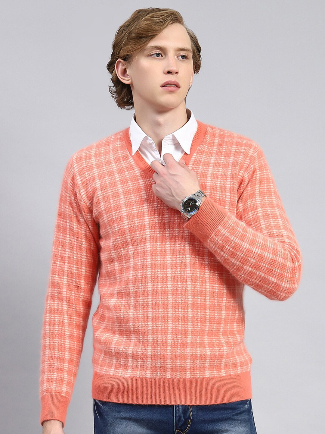 

Monte Carlo Checked V-Neck Woollen Pullover, Orange