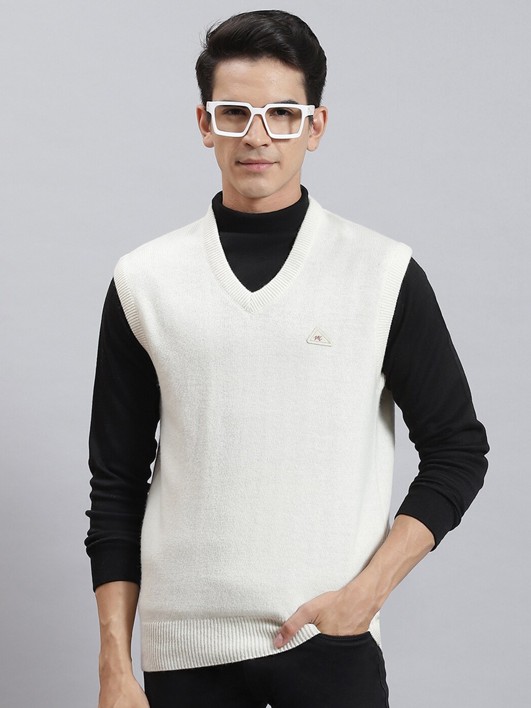 

Monte Carlo V-Neck Sleeveless Wool Sweater Vest, Off white