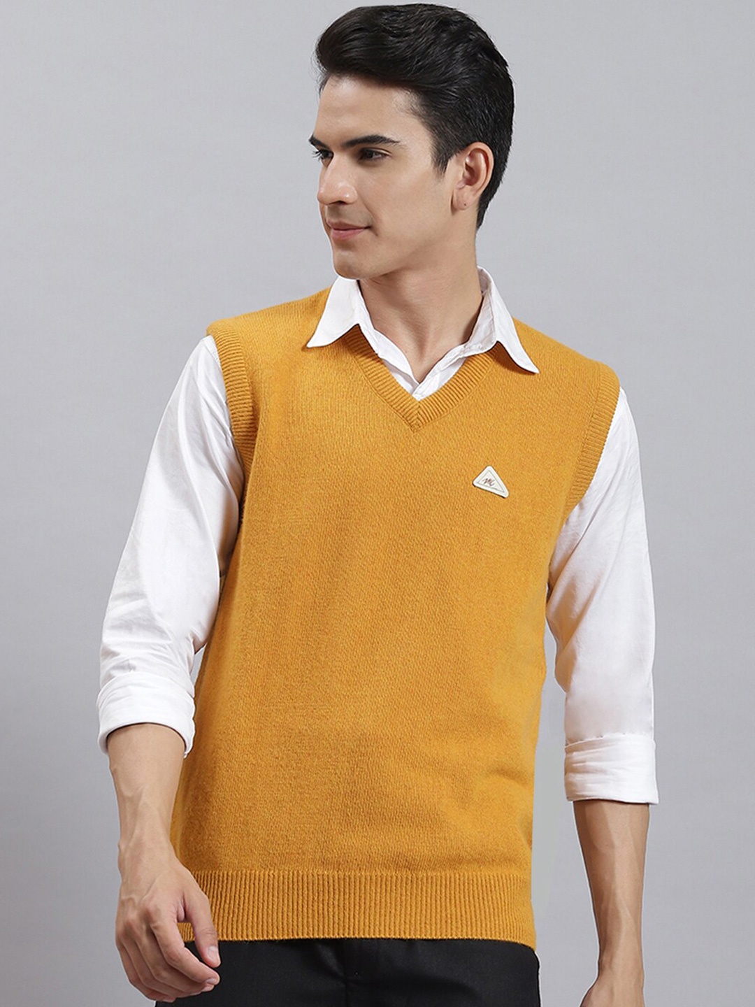 

Monte Carlo V-Neck Woollen Sweater Vest, Mustard