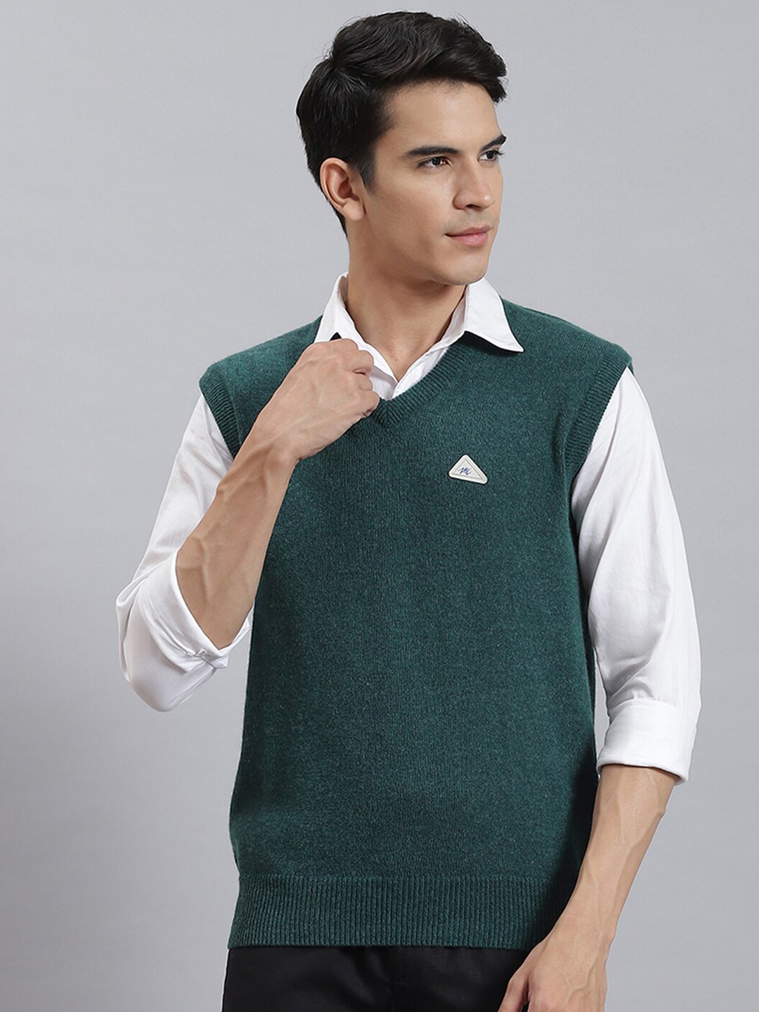 

Monte Carlo V-Neck Woollen Sweater Vest, Green