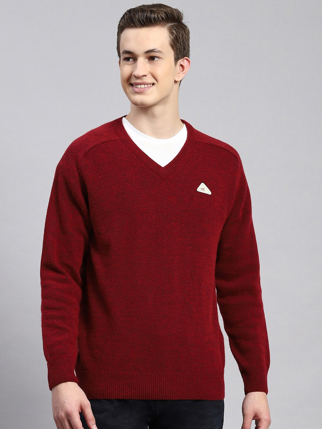 

Monte Carlo V-Neck Woollen Pullover Sweater, Maroon