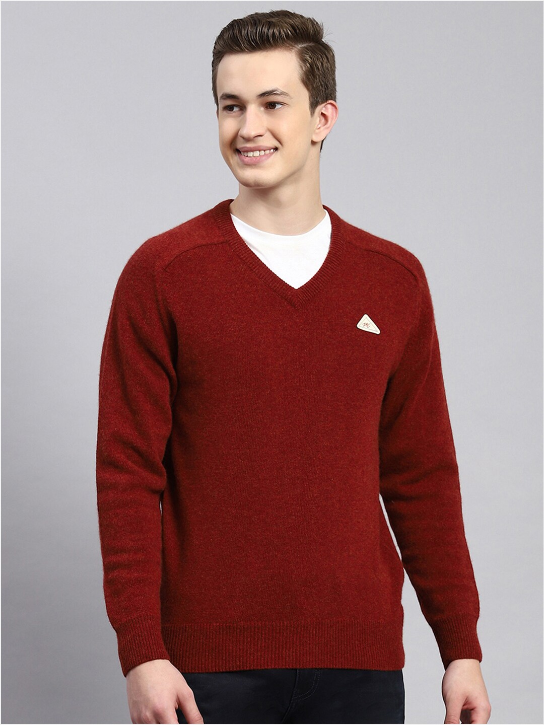 

Monte Carlo V-Neck Woollen Pullover, Maroon