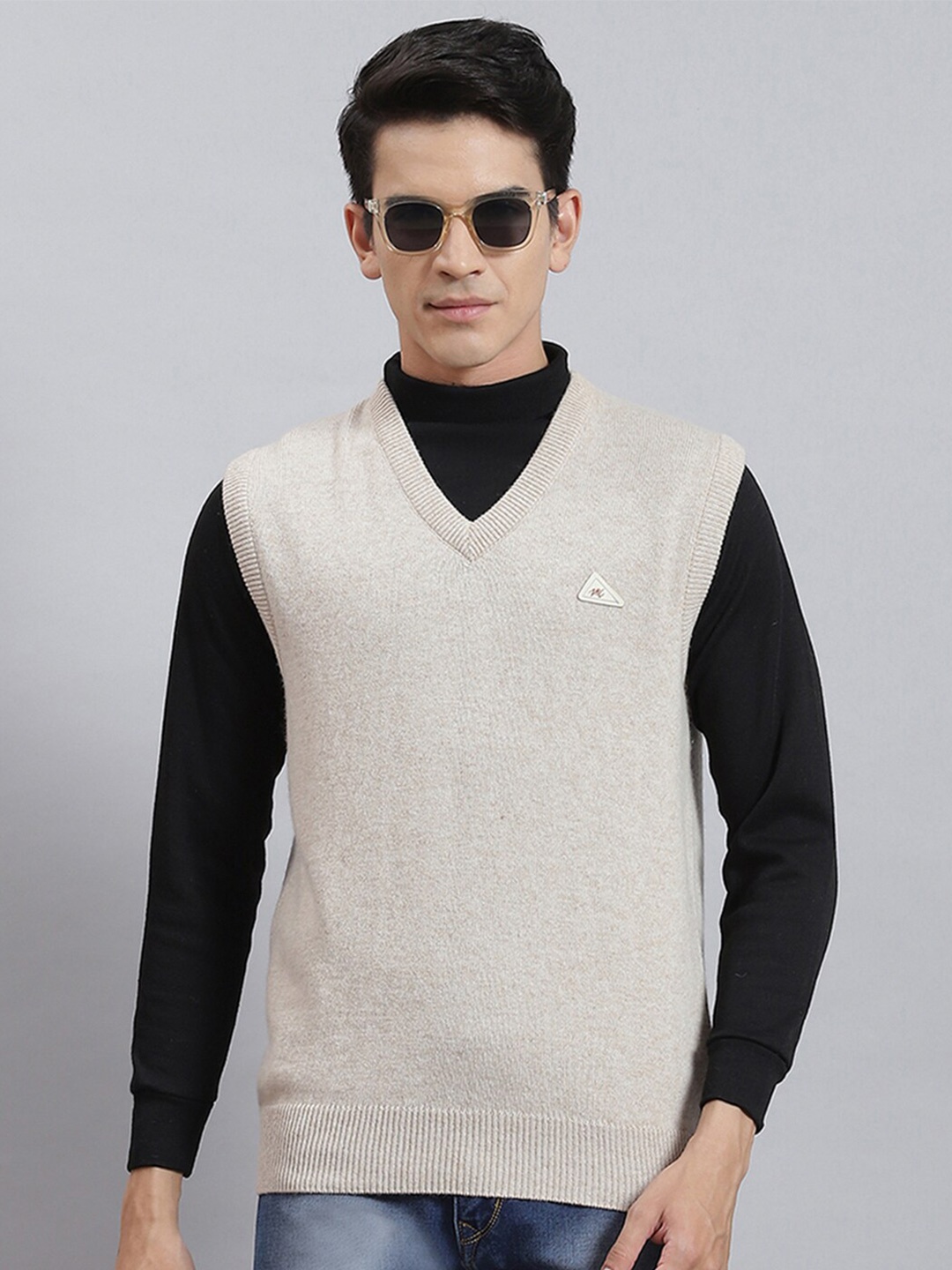 

Monte Carlo V-Neck Woollen Sweater Vest, Beige