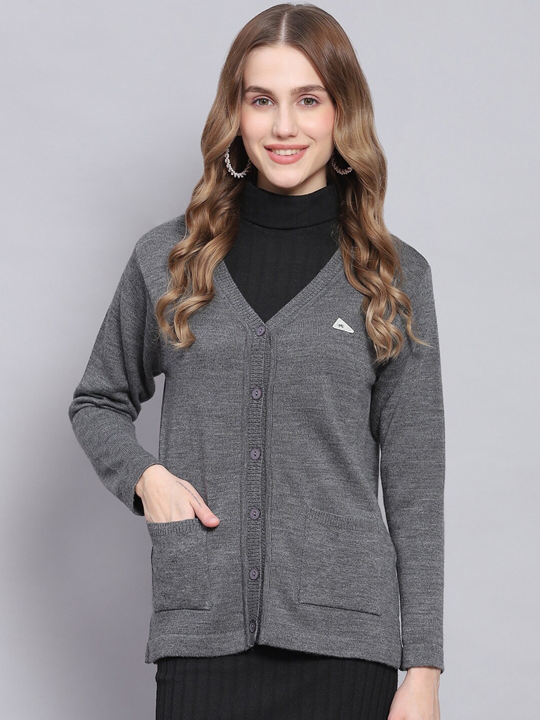 

Monte Carlo V-Neck Woollen Cardigan, Grey melange