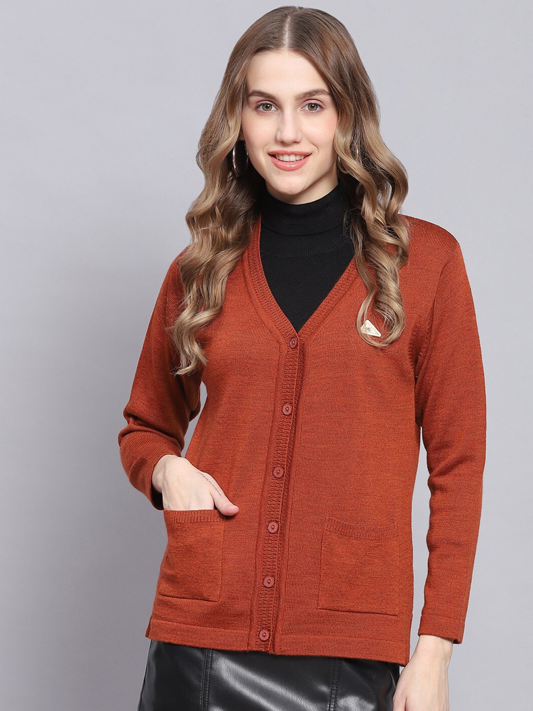 

Monte Carlo V-Neck Long Sleeves Woollen Cardigan, Rust