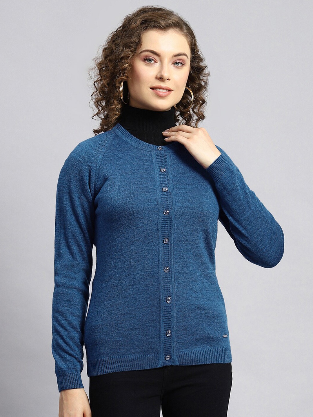 

Monte Carlo Round Neck Knitted Cardigan, Blue