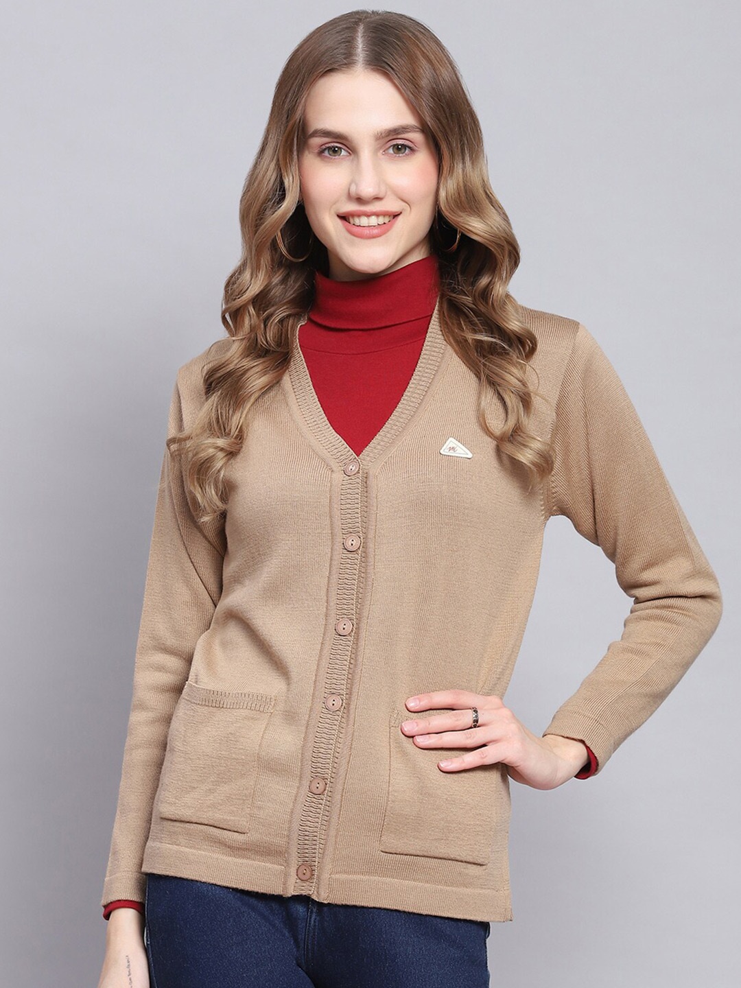 

Monte Carlo V-Neck Woollen Cardigan Sweater, Camel brown