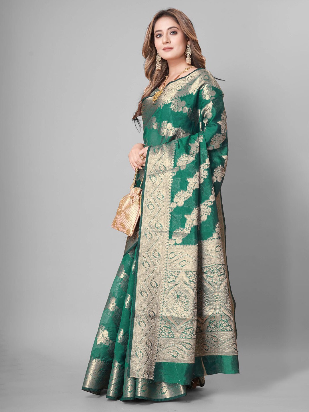 

SHIJILA Ethnic Motif Woven Design Zari Organza Kanjeevaram Saree, Sea green