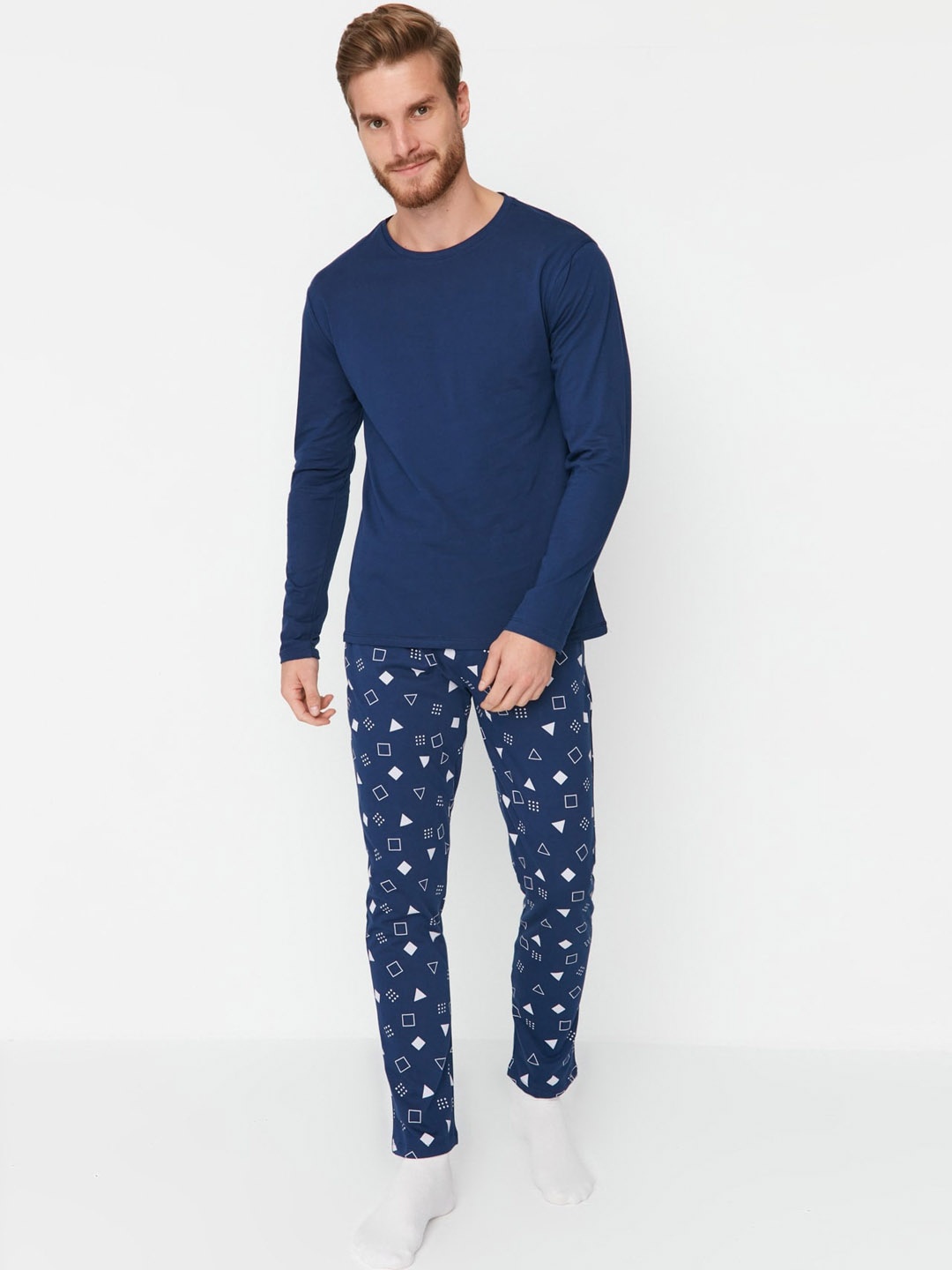 

Trendyol Geometric Printed Pure Cotton Night suit, Blue