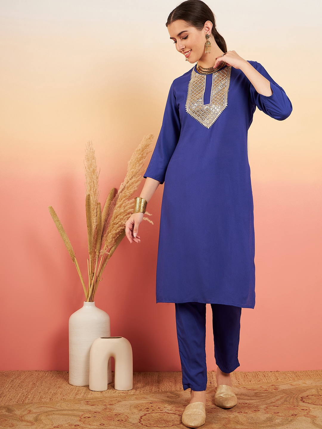 

InWeave Sequin Embellished Regular Straight Kurta with Trousers, Blue