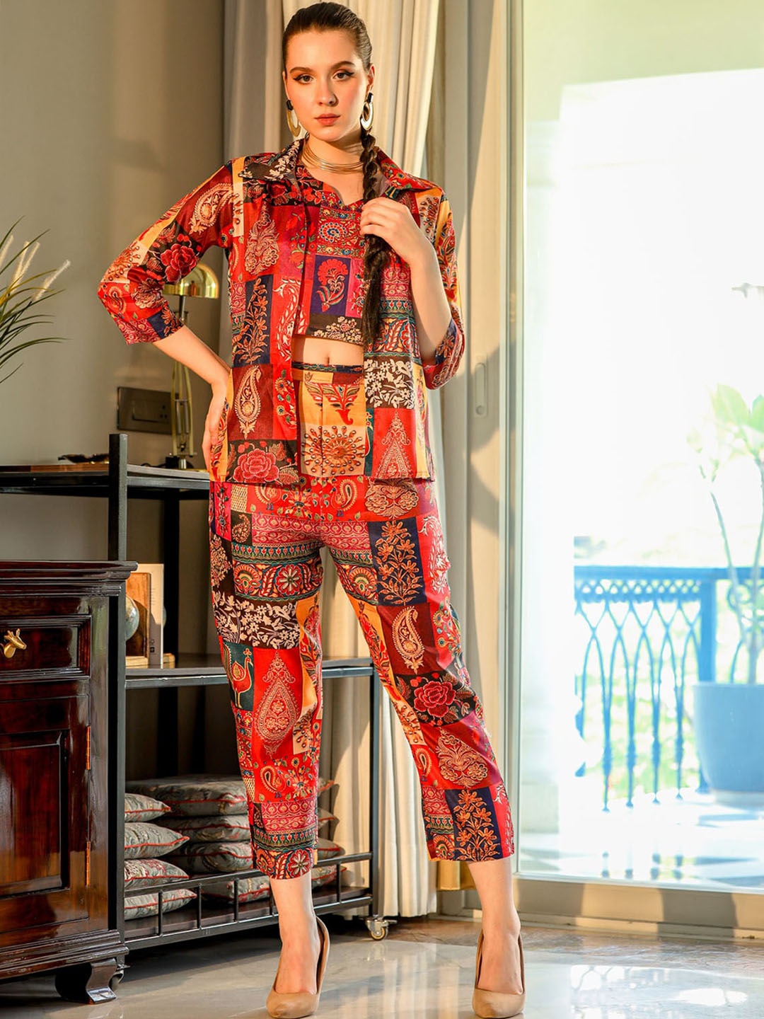 

FASHION DWAR Ethnic Motifs Printed T-shirt With Waistcoat And Trousers Co-Ords, Red