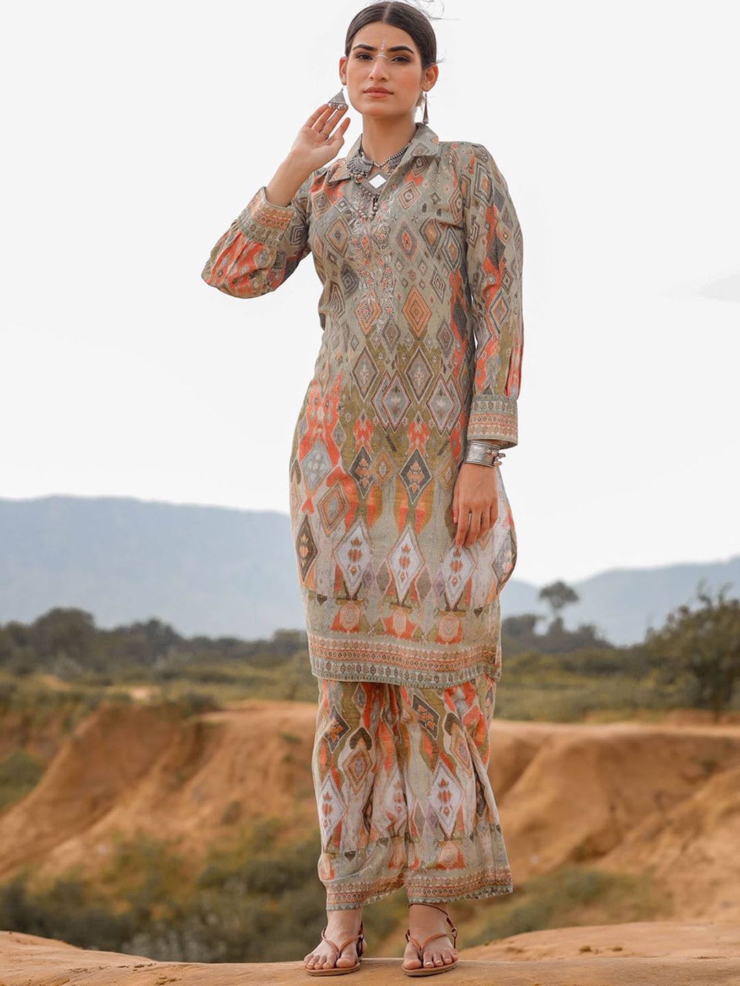 

FASHION DWAR Ethnic Motifs Printed Shirt Collar Long Sleeve Linen Kurta with Palazzos, Green