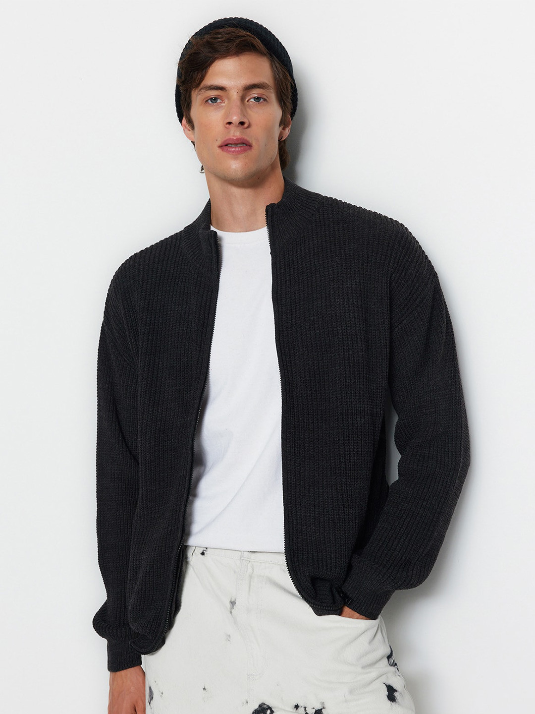 

Trendyol Black Cable Knit Acrylic Pullover