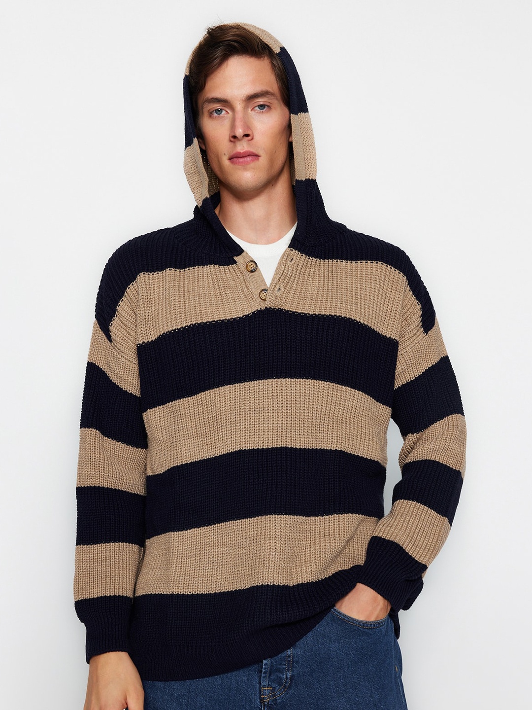 

Trendyol Self Design Hooded Acrylic Pullover Sweater, Black