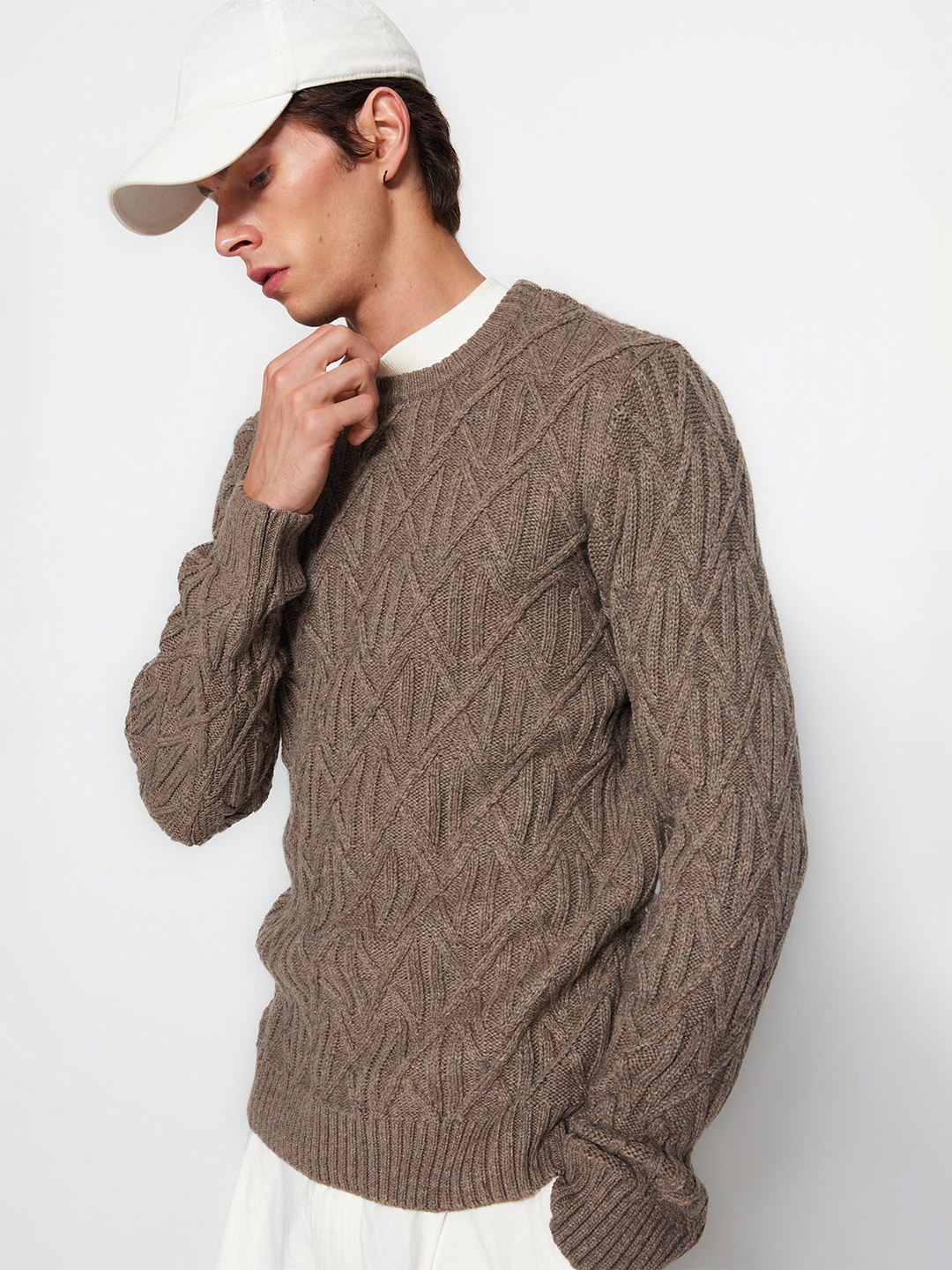 

Trendyol Cable Knit Round Neck Pullover, Brown