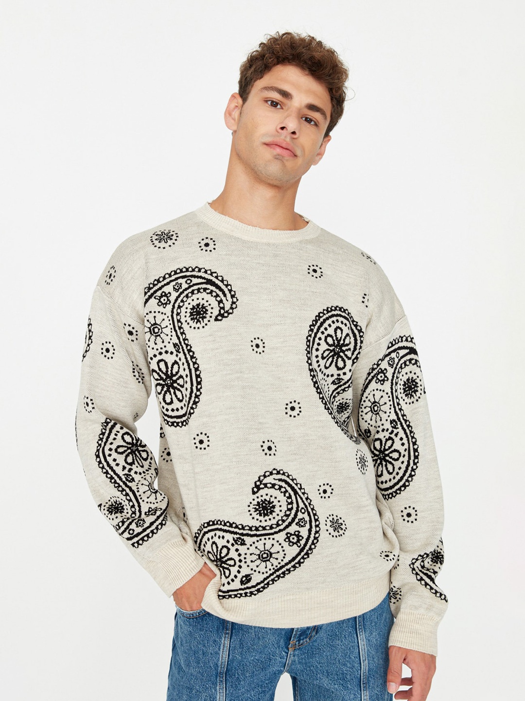 

Trendyol Paisley Printed Acrylic Pullover, Beige