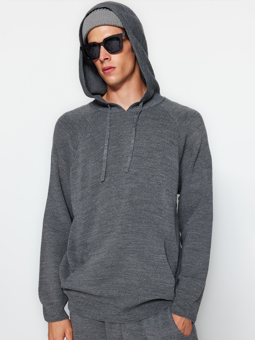 

Trendyol Hooded Acrylic Pullover, Grey