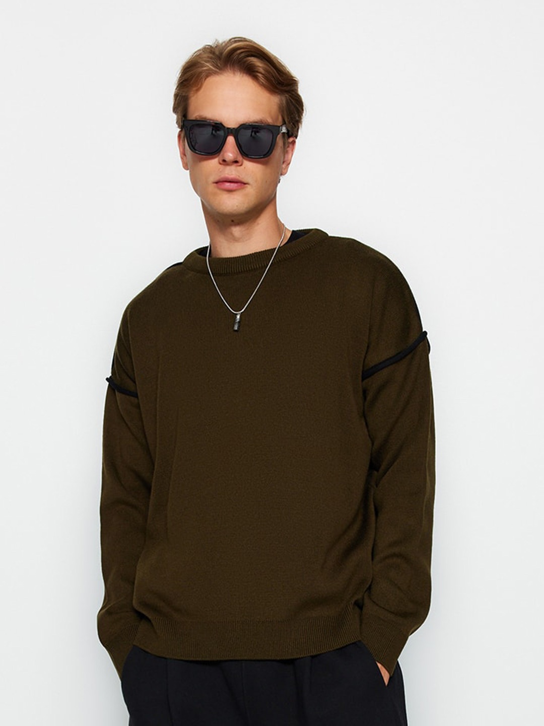 

Trendyol Round Neck Acrylic Pullover Sweater, Green