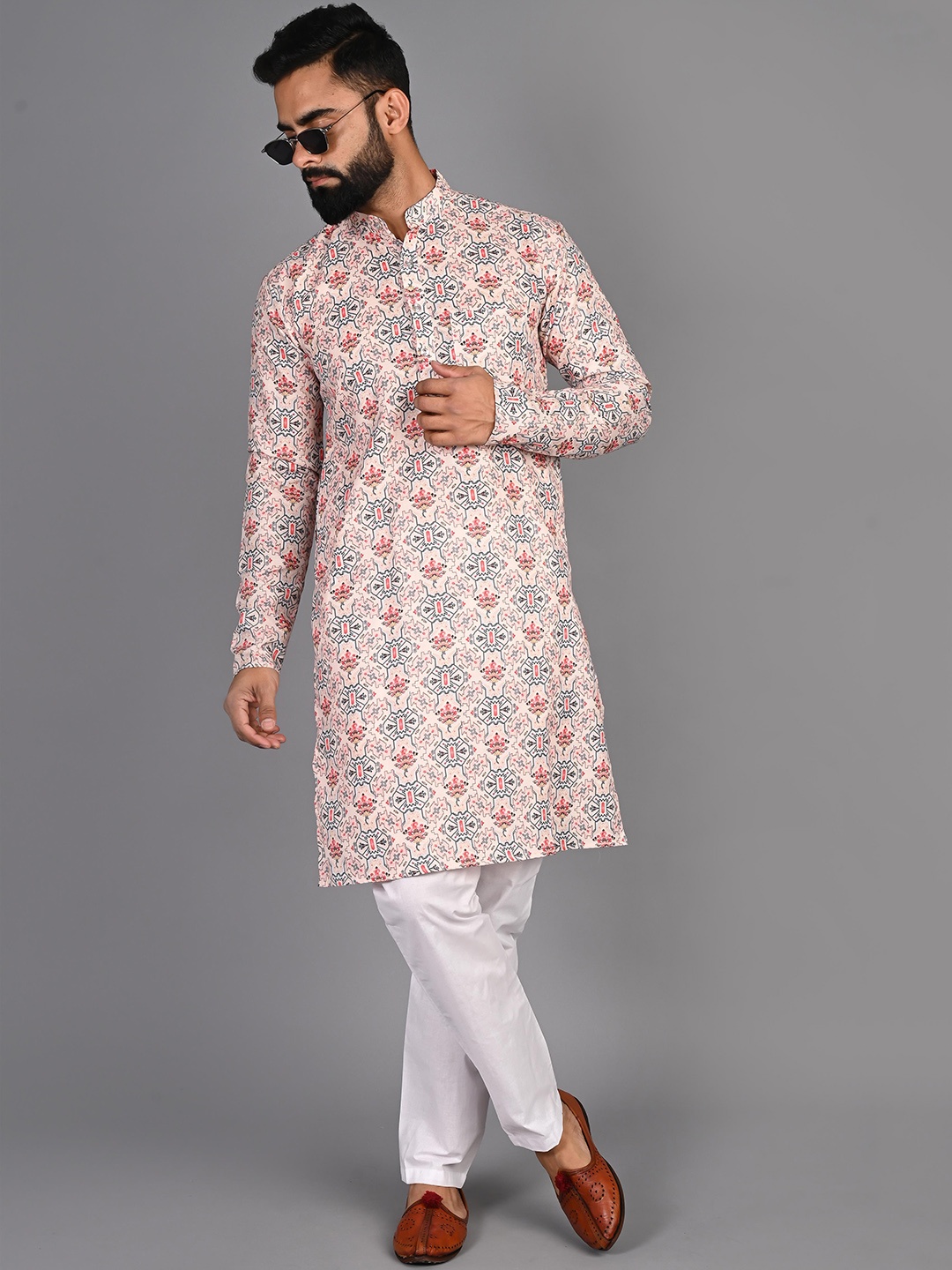 

FUBAR Ethnic Motifs Printed Mandarin Collar Kurta, Pink