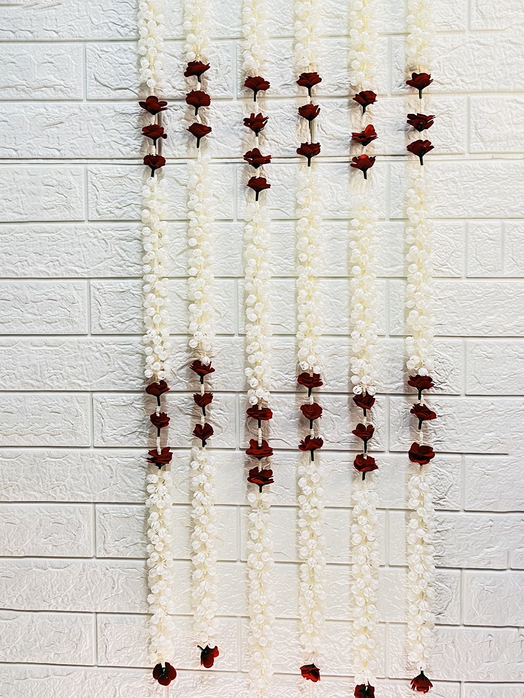 

Akaar White 6 Pieces Mogra Wall Hangings