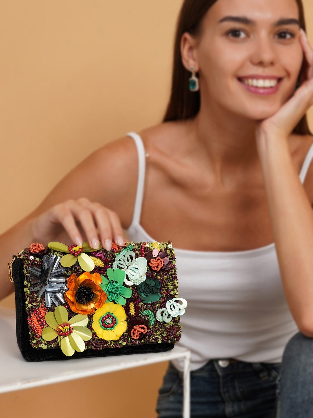 

FABBHUE 3D Flower Embellished Box Clutch, Black